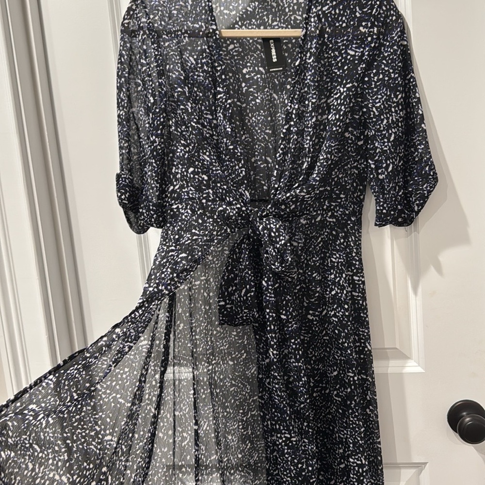 Brand new Black and White see thru Wrap Sundress in Excellent condition